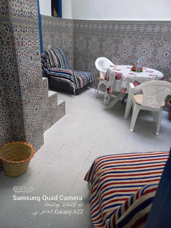 Dar Tazrout Apartment Tangier Bagian luar foto