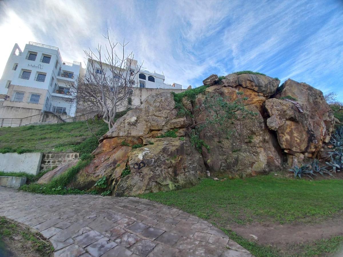 Dar Tazrout Apartment Tangier Bagian luar foto