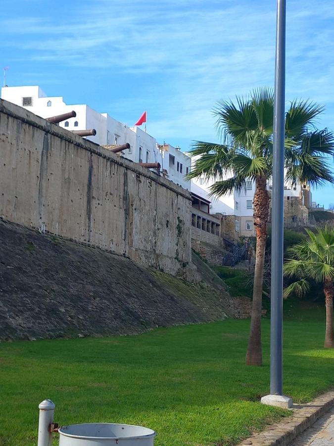 Dar Tazrout Apartment Tangier Bagian luar foto