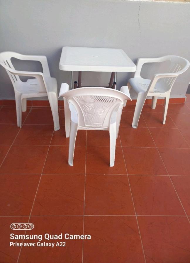 Dar Tazrout Apartment Tangier Bagian luar foto