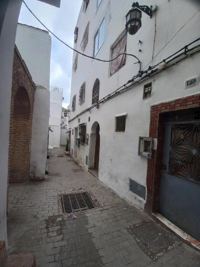 Dar Tazrout Apartment Tangier Bagian luar foto