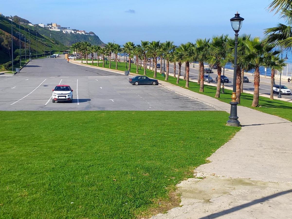 Dar Tazrout Apartment Tangier Bagian luar foto