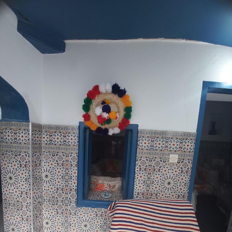 Dar Tazrout Apartment Tangier Bagian luar foto