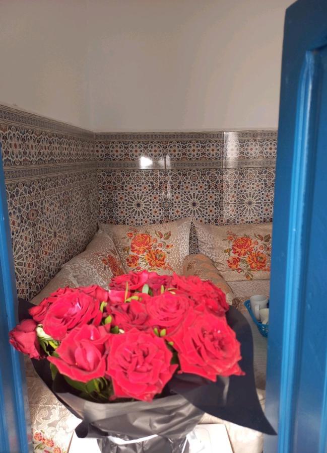 Dar Tazrout Apartment Tangier Bagian luar foto