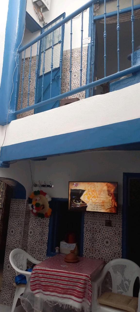 Dar Tazrout Apartment Tangier Bagian luar foto
